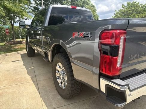 Used 2024 Ford F250 Lariat w/ Lariat Ultimate Package AWD/4WD image 7