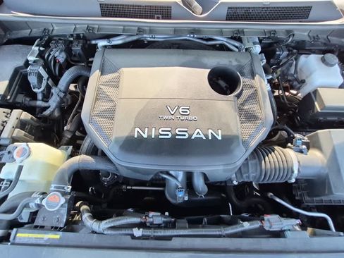 Used 2025 Nissan Armada Platinum Reserve AWD/4WD image 21