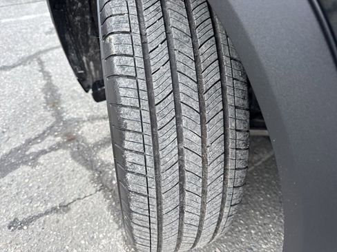 Used 2025 Ford Mustang Mach-E Select w/ Comfort Package Lite image 32