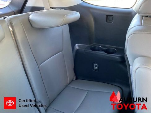 Used 2021 Toyota Highlander Platinum AWD/4WD image 25