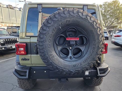 New 2025 Jeep Wrangler Unlimited Rubicon w/ Safety Group AWD/4WD image 19
