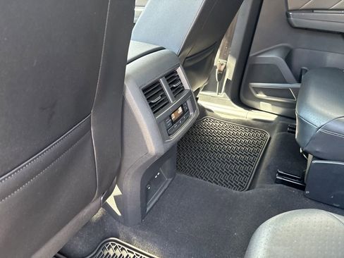Used 2021 Volkswagen Atlas SEL R-Line AWD/4WD image 26