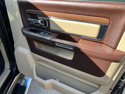 Used 2016 RAM 2500 Laramie w/ Convenience Group image 24