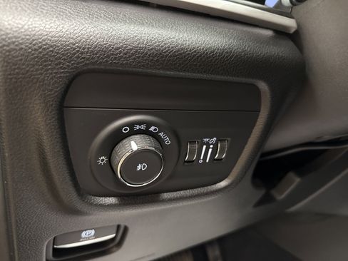 Used 2021 Jeep Grand Cherokee L Limited image 42