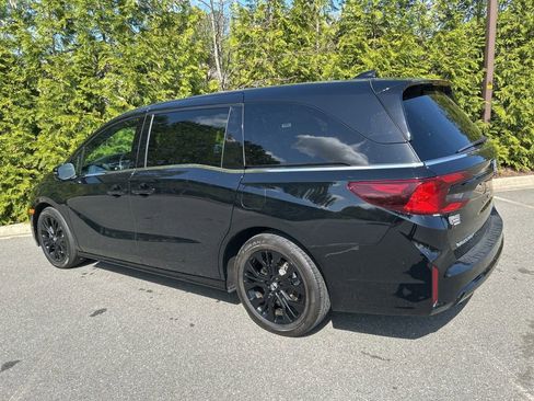 Used 2025 Honda Odyssey Sport-L image 27