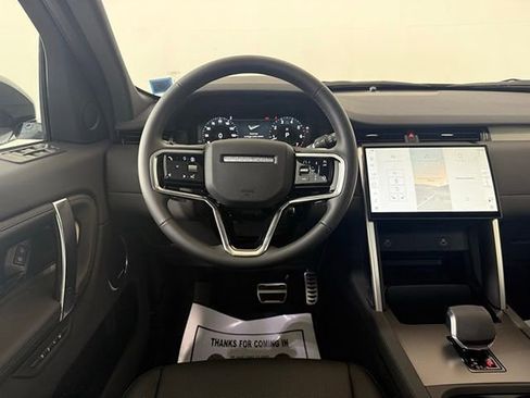 New 2025 Land Rover Discovery Sport Dynamic SE image 23