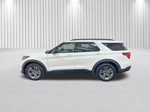 Used 2026 Ford Explorer Active w/ Active Comfort Package AWD/4WD image 11
