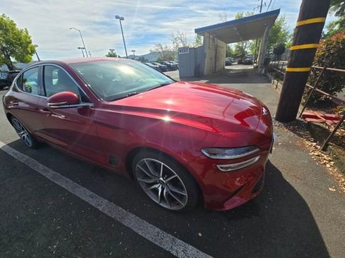 Used 2023 Genesis G70 2.0T image 1