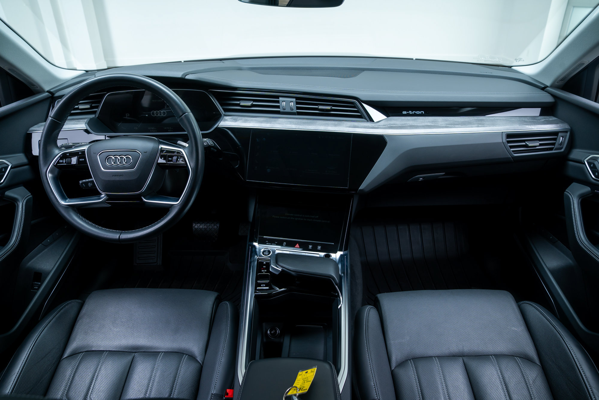 Used 2024 Audi Q8 e-tron Prestige w/ Prestige Package AWD/4WD image 9