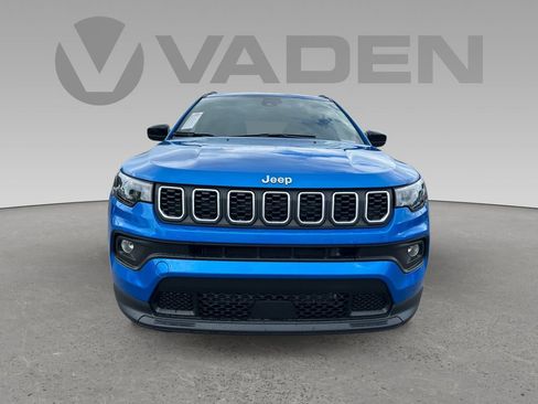 New 2025 Jeep Compass Latitude image 20