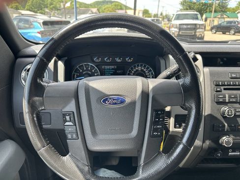 Used 2011 Ford F150 XLT w/ XLT Chrome Pkg AWD/4WD image 11