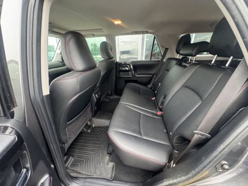 Used 2019 Toyota 4Runner TRD Off-Road Premium AWD/4WD image 15