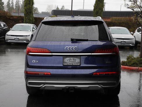 Used 2021 Audi Q7 3.0T Premium Plus image 9