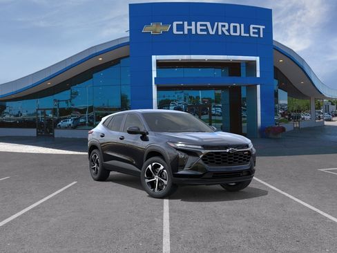New 2026 Chevrolet Trax RS w/ Driver Confidence Package FWD image 25