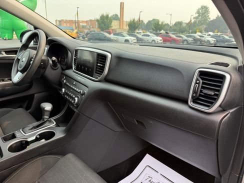 Used 2022 Kia Sportage LX w/ LX AWD Value Edition Package image 22