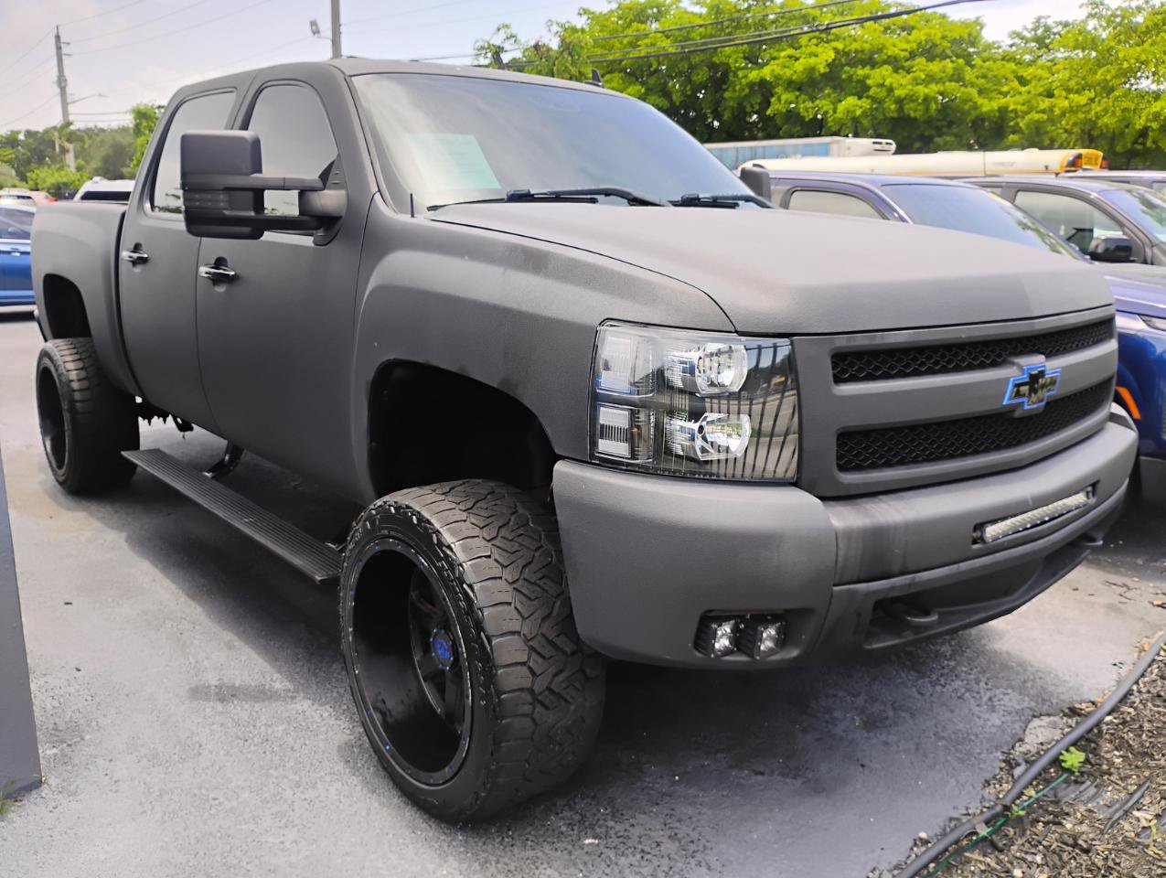 Used 2008 Chevrolet Silverado 1500 LTZ w/ Safety Package AWD/4WD image 5