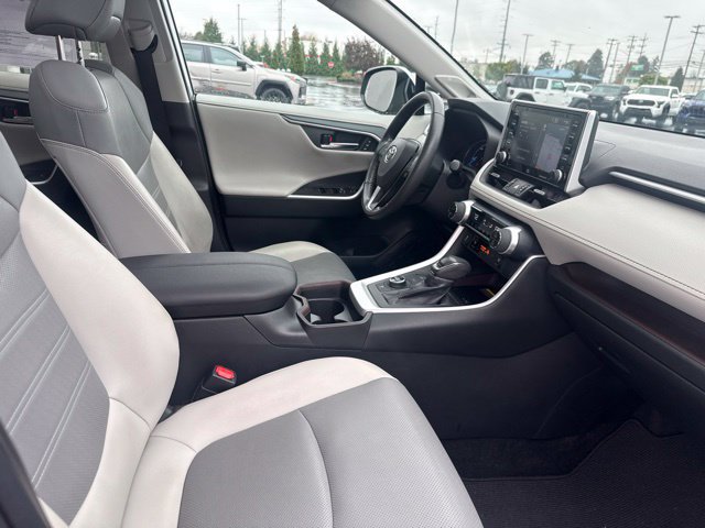 Certified 2020 Toyota RAV4 Limited AWD/4WD image 32