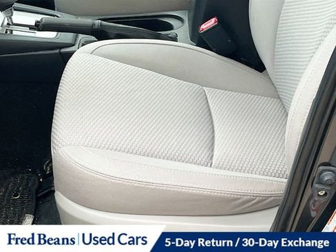 Used 2016 Subaru Forester 2.5i Premium image 21
