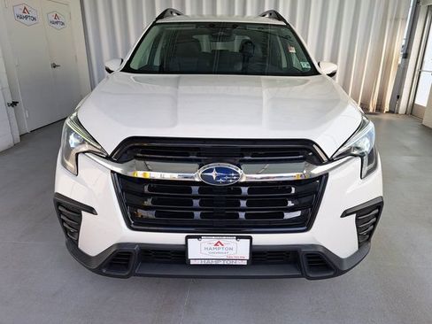 Used 2023 Subaru Ascent Limited AWD/4WD image 3