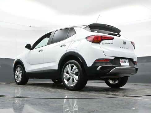 Used 2025 Buick Encore GX Preferred AWD/4WD image 44
