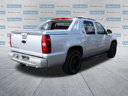 Used 2013 Chevrolet Avalanche LTZ AWD/4WD image 6