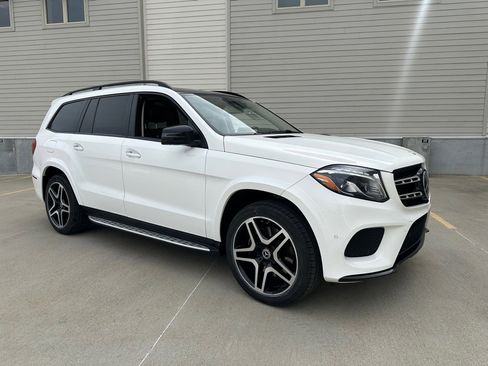 Used 2019 Mercedes-Benz GLS 550 4MATIC image 1