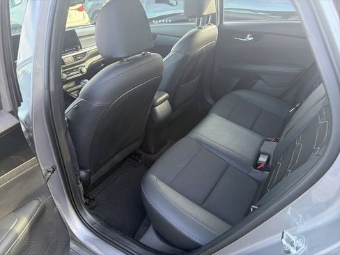 Certified 2023 Kia Forte GT-Line image 7