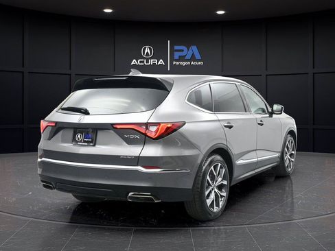 Used 2023 Acura MDX SH-AWD w/ Technology Package image 24