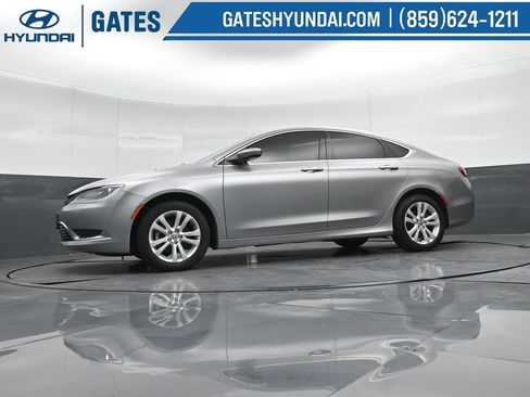 Used 2016 Chrysler 200 Limited image 40