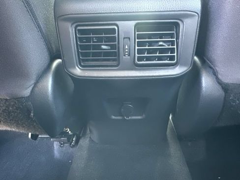 Used 2023 Toyota RAV4 LE AWD/4WD image 19