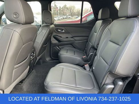 Certified 2023 Chevrolet Traverse LT w/ LPO, Floor Liner Package image 23