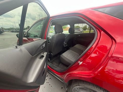 Used 2022 Chevrolet Equinox LT FWD image 11