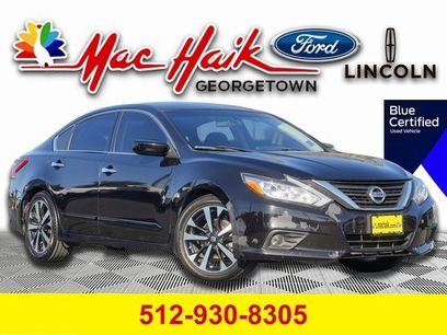 Used 2018 Nissan Altima 2.5 SR w/ Interior Lighting Package