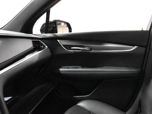 Certified 2024 Cadillac XT6 Luxury w/ LPO, Floor Liner Package image 22