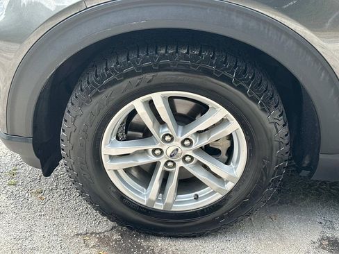 Used 2020 Ford Explorer XLT w/ Equipment Group 202A image 11