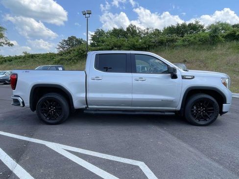 Used 2022 GMC Sierra 1500 Limited Elevation AWD/4WD image 2