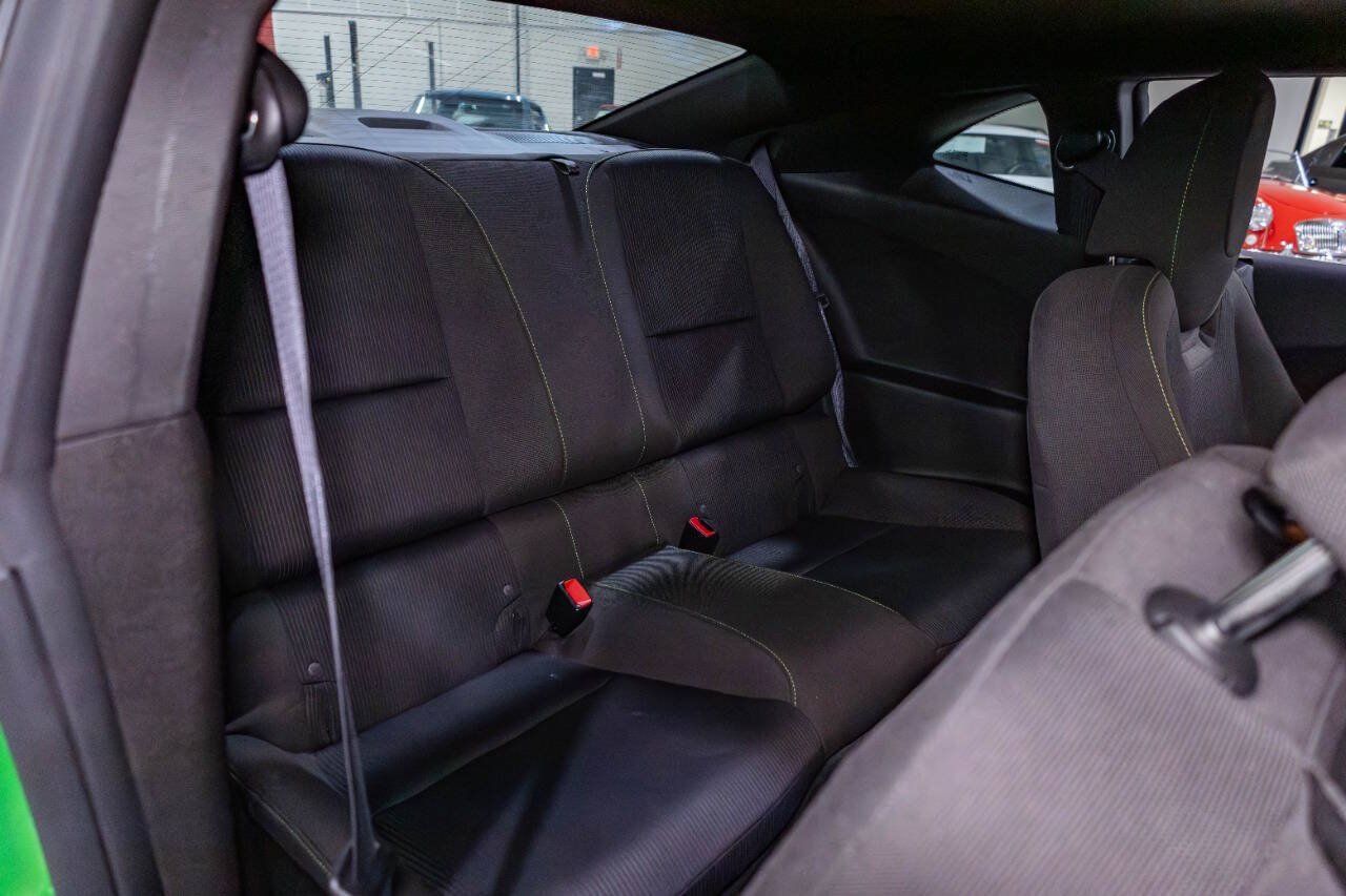 Used 2010 Chevrolet Camaro LT RWD image 34