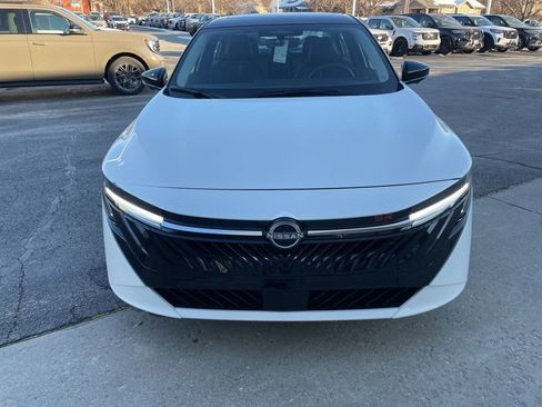 New 2026 Nissan Sentra SR image 2