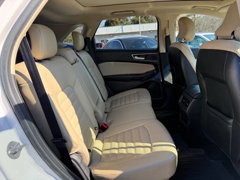 Used 2017 Ford Edge SEL w/ Equipment Group 201A image 15