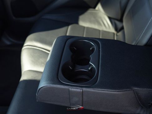 Used 2020 Mercedes-Benz GLE 350 4MATIC w/ Premium Package image 22