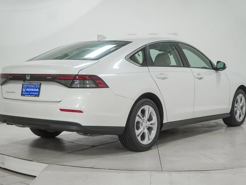 New 2026 Honda Accord LX image 10