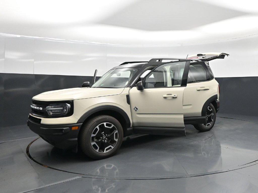 Certified 2024 Ford Bronco Sport Outer Banks AWD/4WD image 28