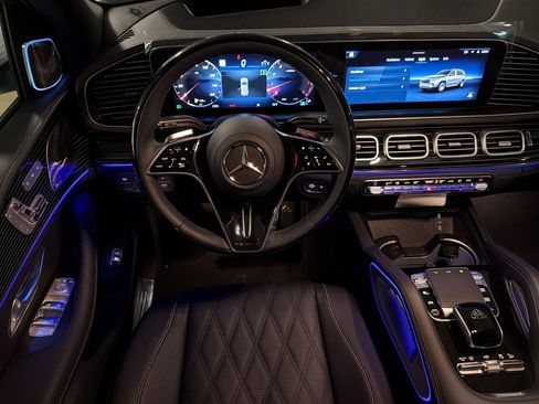 New 2026 Mercedes-Benz Maybach GLS 600 4MATIC image 12