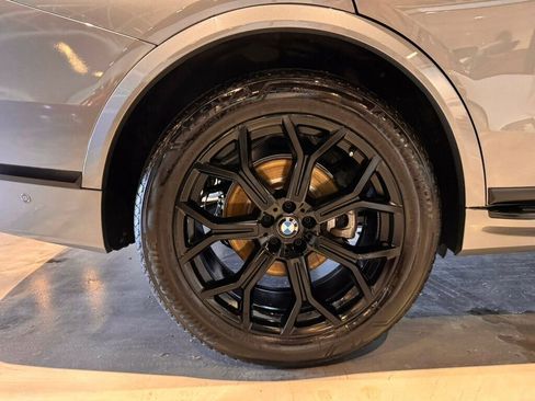 Used 2024 BMW X7 xDrive40i w/ Premium Package image 30