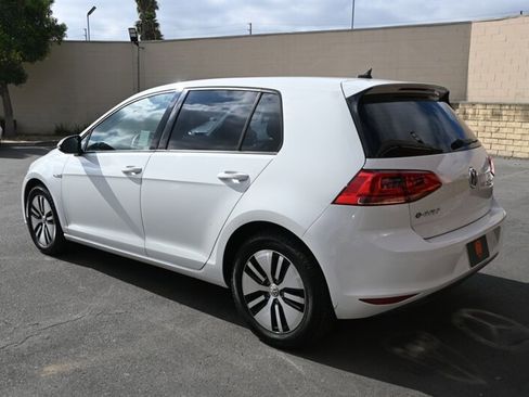 Used 2016 Volkswagen e-Golf SE w/ DC Fast Charging Package image 8