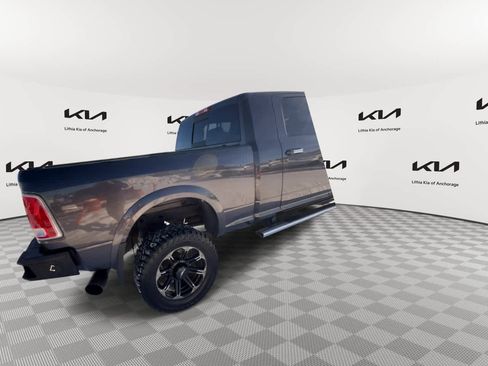 Used 2018 RAM 2500 Laramie image 9