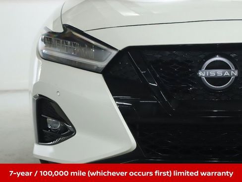 Certified 2023 Nissan Maxima SR w/ Sport Mat Group image 9