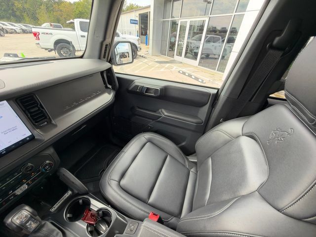 Used 2025 Ford Bronco Badlands AWD/4WD image 23