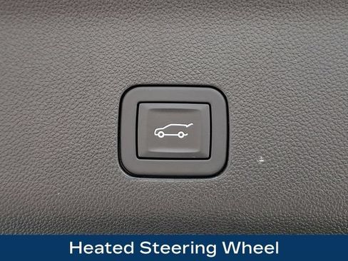 Used 2025 Chevrolet Tahoe High Country AWD/4WD image 39