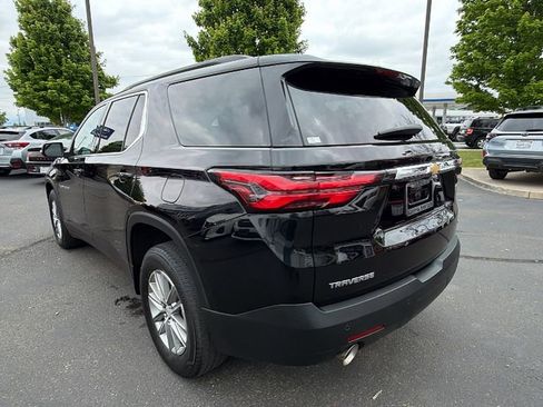 Used 2023 Chevrolet Traverse LT FWD image 6